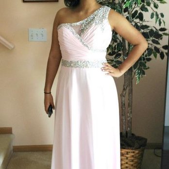 Alterations USA - Sewing & Alterations Near Me - Gurnee, Illinois