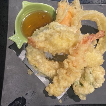 Sumo Sushi - Veggie & Shrimp Tempura - Sushi Bars Near Me - Maple Valley, Washington