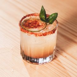 Casa Papá Rey - Green sin with mezcal