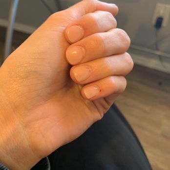 Essence Nail Spa - Got these done Sat. Dec 28, 2019. It's been two days and I looks like I got them done two weeks ago. - Nail Salons Near Me - Garland, Texas