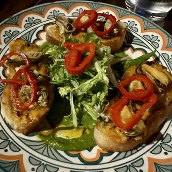 Pulpo Kitchen + Lounge - Smoked Mussels Toast - Salad Near Me - St. Petersburg, Florida Pulpo Kitchen + Lounge - Smoked Mussels Toast - Salad Near Me - St. Petersburg, Florida