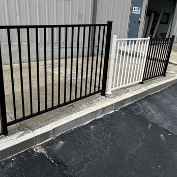Lindsey Fencing - Fences & Gates Near Me Lindsey Fencing - Fences & Gates Near Me