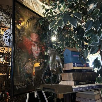 Detroit Vintage - Decor - Coffee & Tea Near Me - Detroit, Michigan