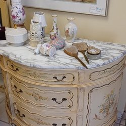 Lollys Thrift Store - Antiques and Used Furniture