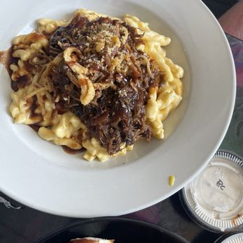 Roadie Joe’s - Pulled pork mac & cheese - Burgers Near Me - Berlin, Maryland