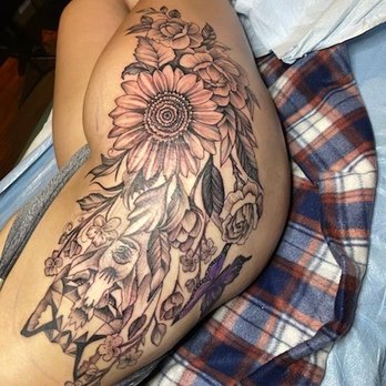 Black Pearl - Tattoo Near Me - Santa Cruz, California