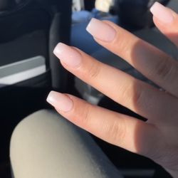 Hot Nails & Spa