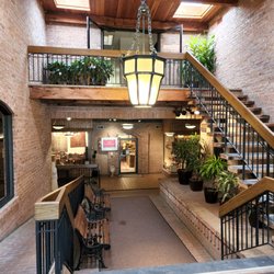 Ice House Mall & Village Shops