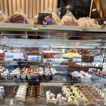 85°C Bakery Cafe-UTC - Coffee & Tea Near Me - San Diego, California