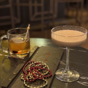 Broadsides & Brews - Piano Bars Near Me - Wake Forest, North Carolina