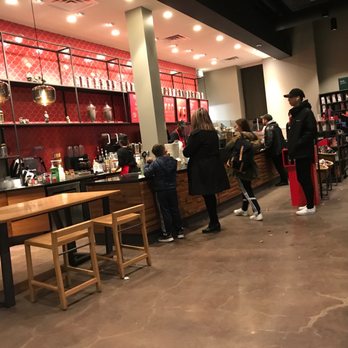 Starbucks - Coffee & Tea Near Me - Chicago, Illinois