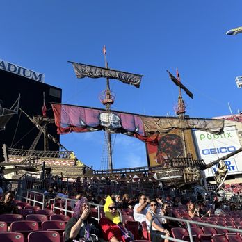 Raymond James Stadium - Stadiums & Arenas Near Me - Tampa, Florida