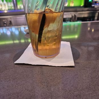 Dave & Buster's Gloucester - Celery served with wings and $4.00 lemon water - supposed to be iced tea. - American Near Me - Blackwood, New Jersey