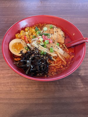 Poke Burri / Lifting Noodles Ramen by null