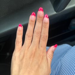 Beautiful Nails - French gel overlay manicure