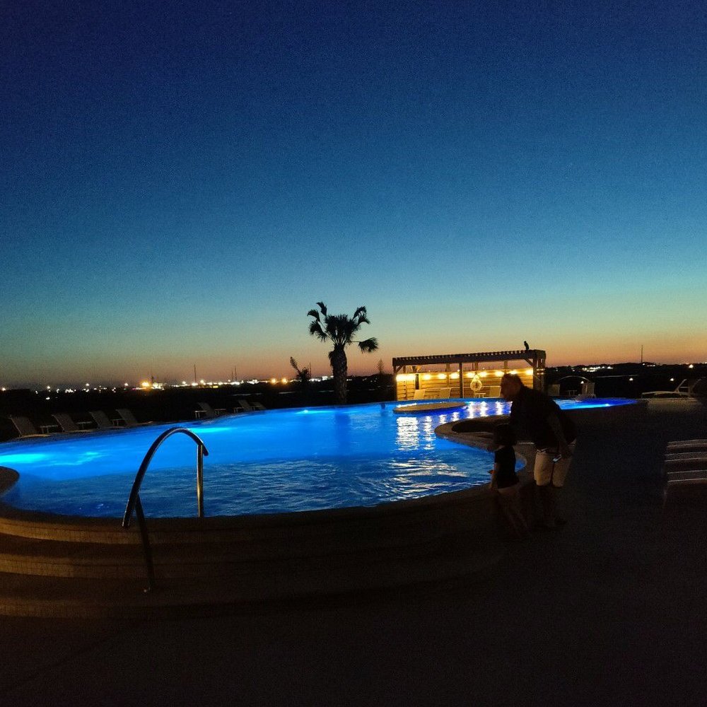 Lively Beach - Huge pool - Vacation Rentals Near Me - Corpus  Christi, Texas