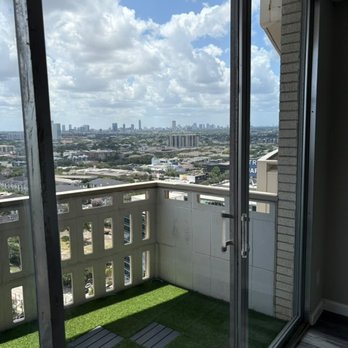 Texas Hospitality Solutions - spotless window - Home Cleaning Near Me - Porter, Texas Texas Hospitality Solutions - spotless window - Home Cleaning Near Me - Porter, Texas