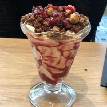 Café Joyeux - Yogurt parfait - Coffee & Tea Near Me - New York, New York
