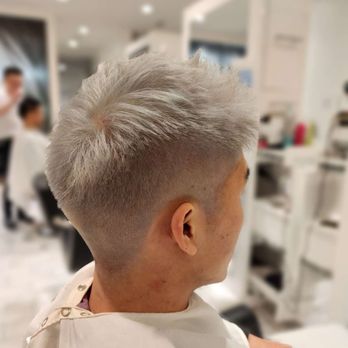 HeadQuarter Salon - Hair Salons Near Me - Chicago, Illinois