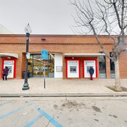 Bank of America Financial Center - Storefront