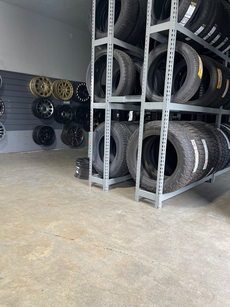 RIALTO TIRE CENTER 10 Photos & 42 Reviews 392 E Foothill Blvd