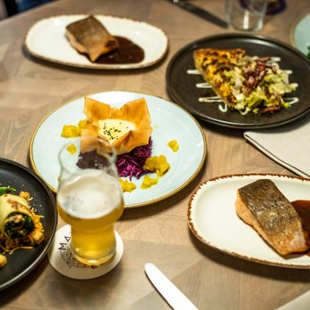 Matt & Elly Brewery & Kitchen - Vegetarian, vegan and meat dishes at the Kitchen - Beer Bar Near Me - Basel, BS