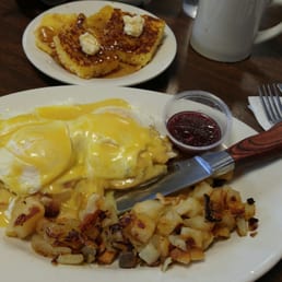 Eggs Chesapeake