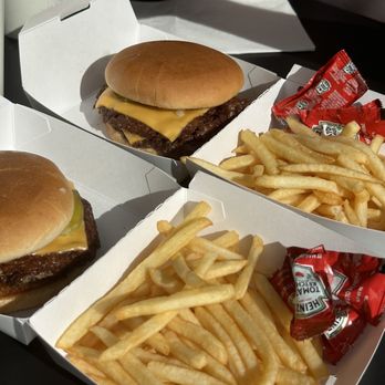 BURGERS NEVER SAY DIE - 1019 Photos & 1187 Reviews - 2388 Glendale Blvd