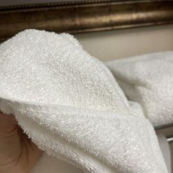 Holiday Inn Express & Suites Council Bluffs - Conv Ctr Area - Used towel