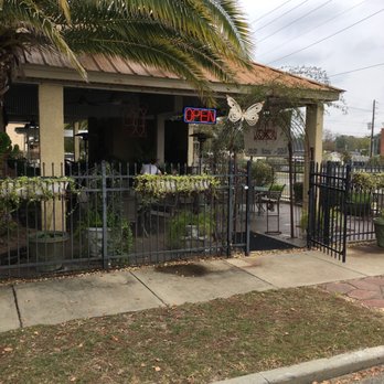 Tappas - Charming outdoor or indoor dining. - Sandwiches Near Me - Vidalia, Georgia