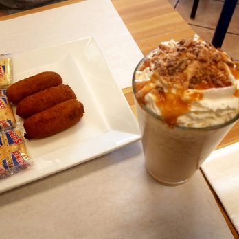 Trigo Café - Batido de trigo and croqetas. - Cuban Near Me - Hialeah, Florida Trigo Café - Batido de trigo and croqetas. - Cuban Near Me - Hialeah, Florida