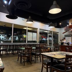 Wingstop - Inside