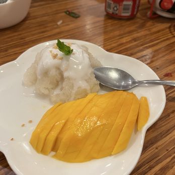 Zen Yai Thai Restaurant - mango sticky rice - Thai Near Me - San Francisco, California Zen Yai Thai Restaurant - mango sticky rice - Thai Near Me - San Francisco, California
