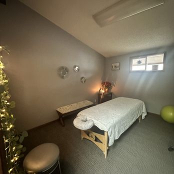 Revive Massage - Relax, heal and restore your mind and body. - Massage Therapy Near Me - Topeka, Kansas Revive Massage - Relax, heal and restore your mind and body. - Massage Therapy Near Me - Topeka, Kansas