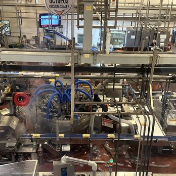 Tillamook Creamery - Octopus machine - Cheese Shops Near Me - Tillamook, Oregon