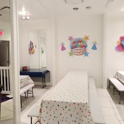 FunFlatables - Bolingbrook - Private Party Room