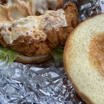 Zaitoon Kitchen - Chicken sandwich - Mediterranean Near Me - Latham, New York
