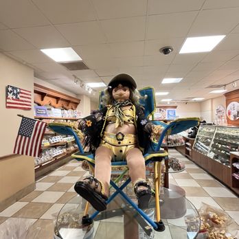 Kilwins Ice Cream - Chocolate - Fudge - Ice Cream & Frozen Yogurt Near Me - Venice, Florida