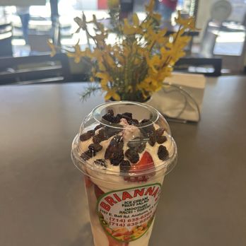 Brianna's Ice Cream - Strawberries and Cream $10.50 - Ice Cream & Frozen Yogurt Near Me - Anaheim, California Brianna's Ice Cream - Strawberries and Cream $10.50 - Ice Cream & Frozen Yogurt Near Me - Anaheim, California