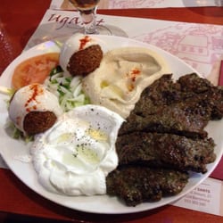 Ugarit - Plato combinado Kafta.