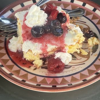 Rutabegorz - Cheesecake with Fresh Fruit - Wraps Near Me - Orange, California