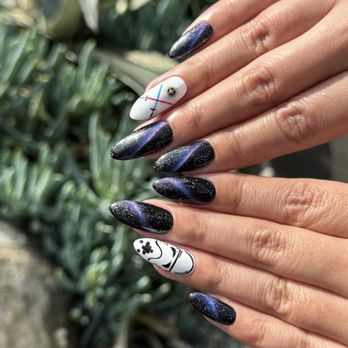 The 10 Tiny Canvases - Star Wars/ Galaxy / Stormtrooper set - Nail Technicians Near Me - San Diego, California