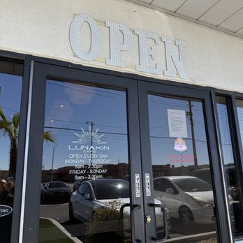 Lunakin Café - exterior - Breakfast & Brunch Near Me - Las Vegas, Nevada