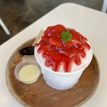 Anko - Strawberry Bingsu - Desserts Near Me - Los Angeles, California
