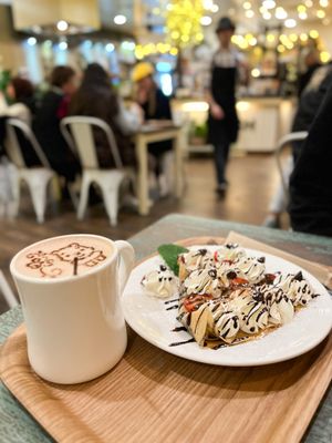 Cafe Bench | Crêpe Flushing by null