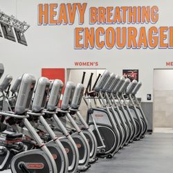 Crunch Fitness - Topeka