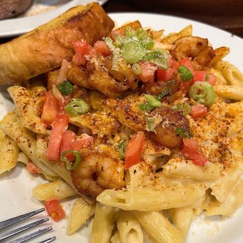 Chili's - Cajun Shrimp Pasta - American Near Me - Buena Park, California