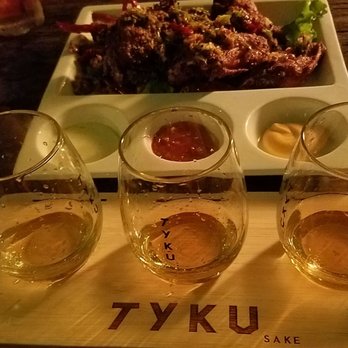 Far Bar - Japanese flight and Mings wings - Asian Fusion Near Me - Los Angeles, California Far Bar - Japanese flight and Mings wings - Asian Fusion Near Me - Los Angeles, California