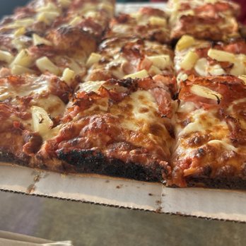 Mancino's Pizza & Grinders - Hawaiian Pizza - Pizza Near Me - Brighton, Michigan Mancino's Pizza & Grinders - Hawaiian Pizza - Pizza Near Me - Brighton, Michigan