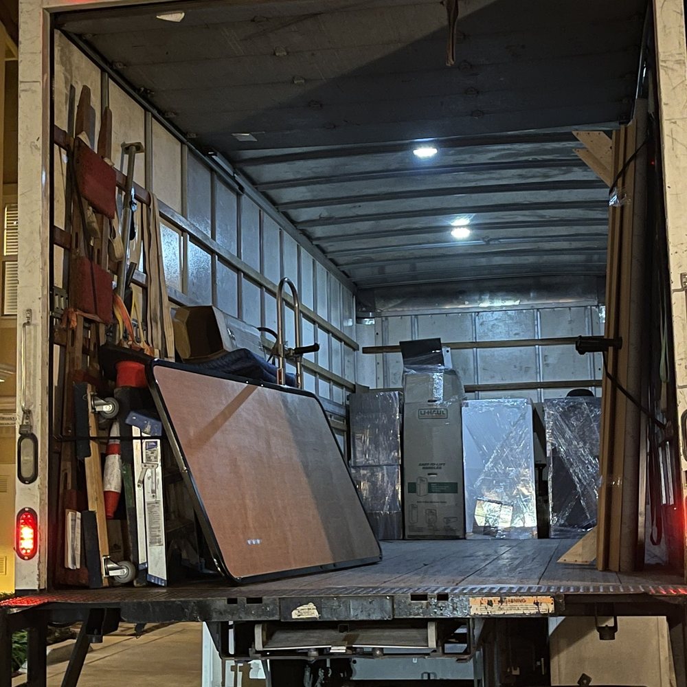 Movers R Here - Movers Near Me - Newark, California Movers R Here - Movers Near Me - Newark, California